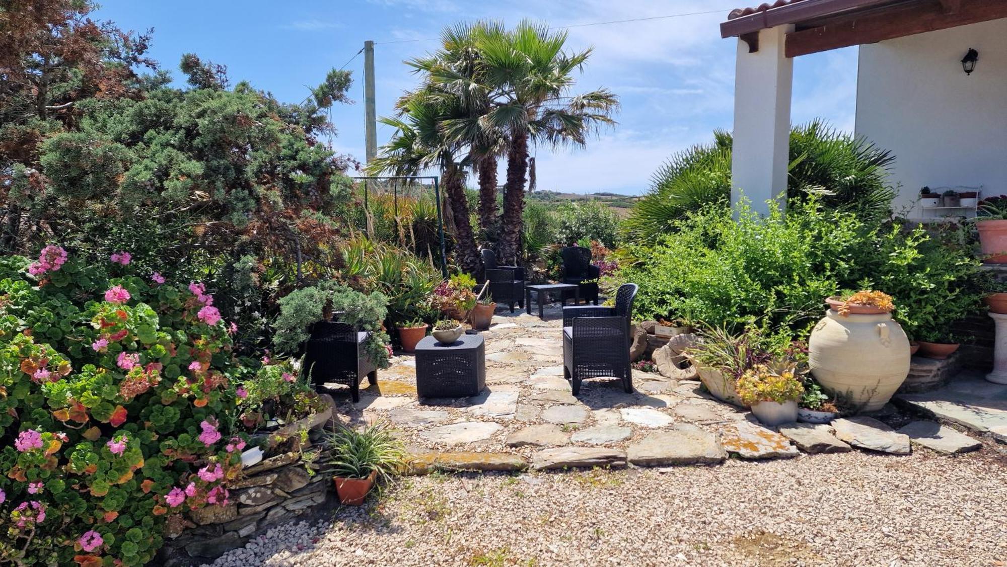 B&B Sa Corte Biancareddu Exterior photo